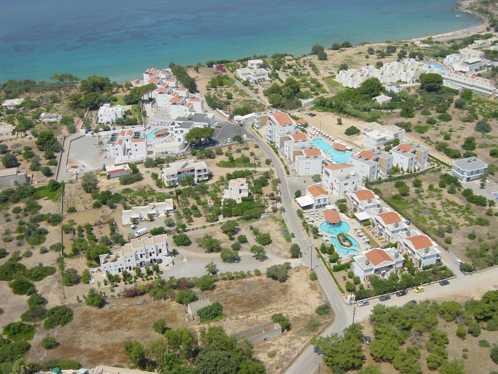 Lindia Thalassa Pefki  Luaran gambar